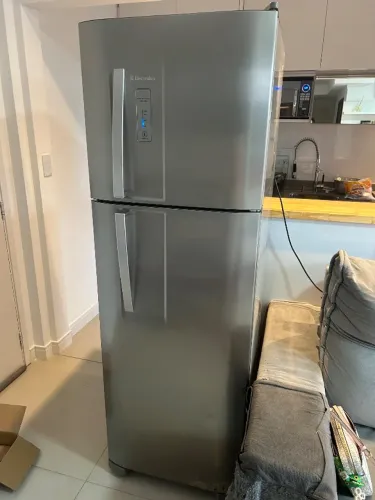 Geladeira Electrolux 370l