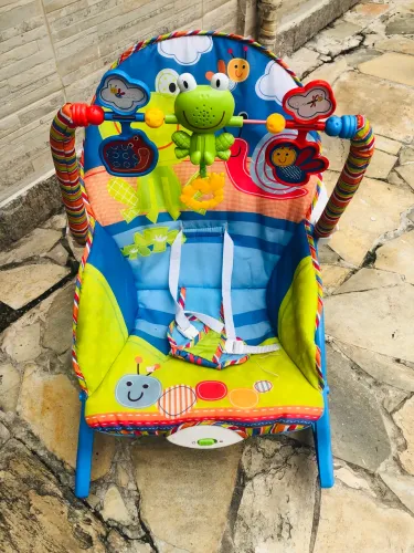 Cadeirinha de balanço p bebê