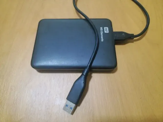 HD EXTERNO USB de 1 TB da WD Elements, USADO.