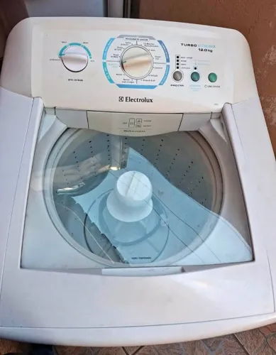 Máquina de lavar roupa Eletrolux 12kg