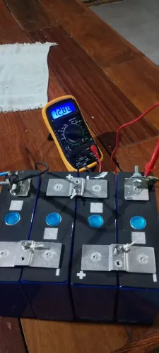 Bateria de lítio 12V , 400A.