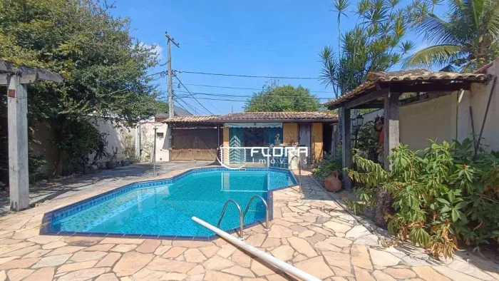 Casa com 4 dormitórios à venda, 280 m² por R$ 750.000,00 - Maravista - Niterói/RJ