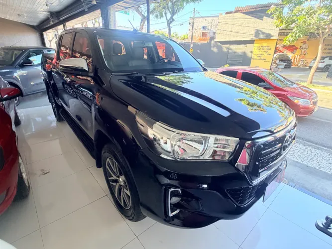Toyota Hilux CD SRV 4X4 2.8 TDI Diesel Aut. 2020