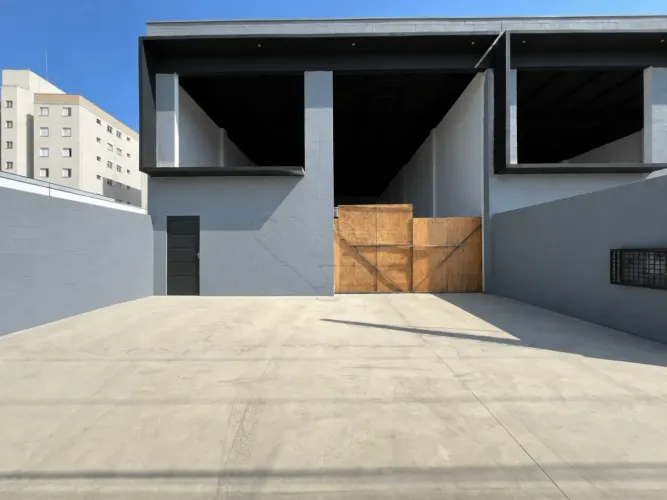 Barracão Comercial com 280m² de Área Útil localizado no Residencial Rubi - Limeira/SP