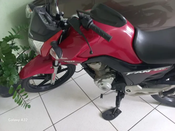 Titan 160