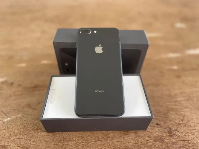 IPHONE 08 PLUS