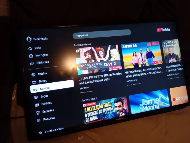 Smart TV Samsung 40 polegadas com controle remoto