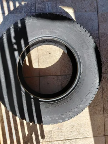 Pneus 245/70R16