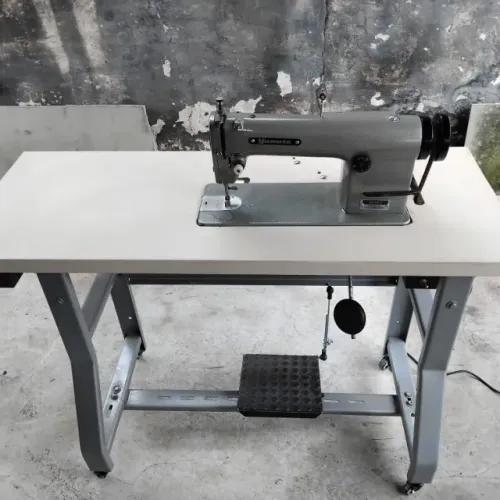 MAQUINA DE COSTURA YAMATA RETA INDUSTRIAL