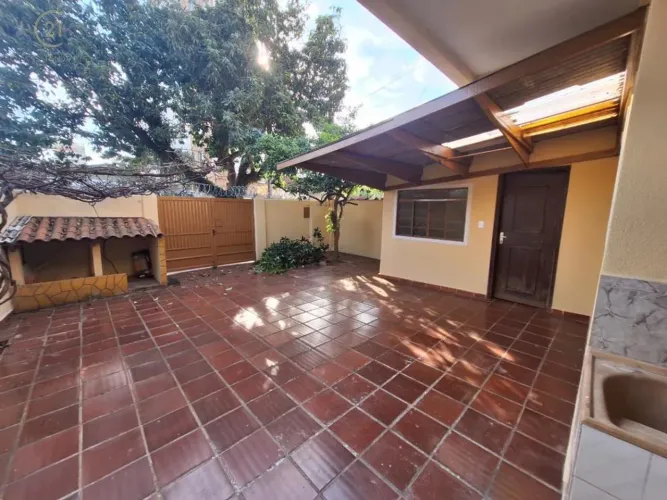 Casa para alugar em Londrina, Jardim Flórida, com 2 quartos, com 100 m²