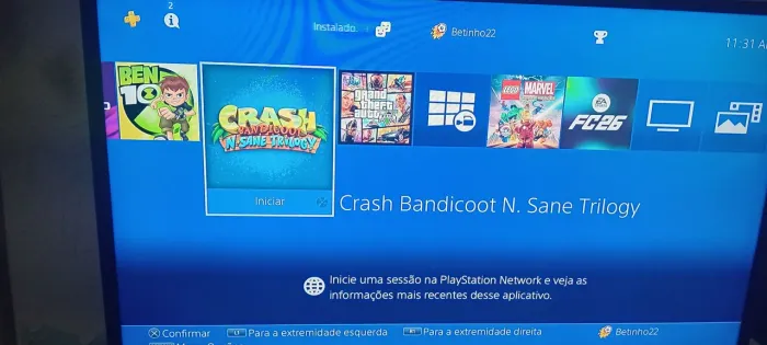 Ps4 com 2 controles e alguns jogos ?