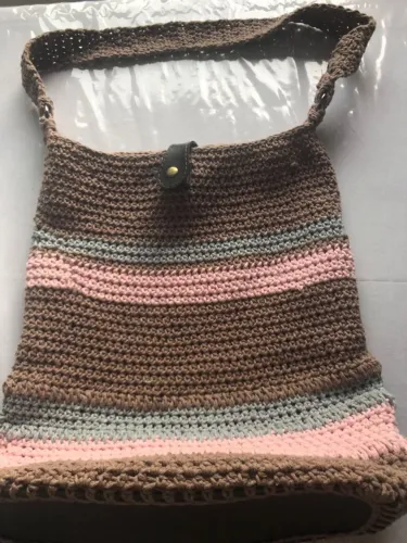 Bolsa Artesanal de Crochê