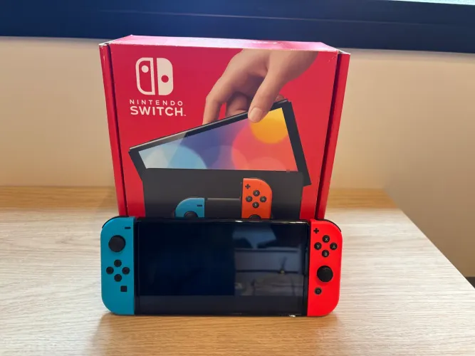 Nintendo Switch Oled - Excelente estado + case de proteção