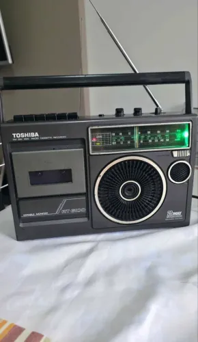 RÁDIO TOSHIBA ANOS 70