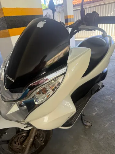 Pcx branca 150 seminova bem conservada