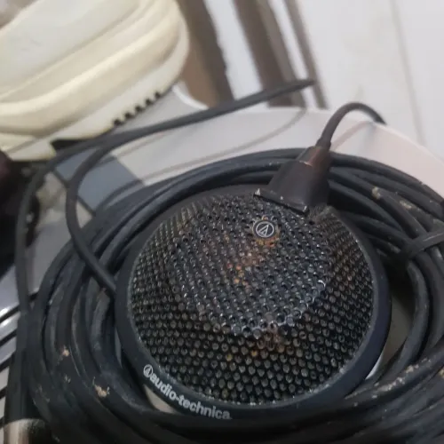 módulo de alimentação Audio-Technica AT8531 para microfones condensadores.+ microfone u841