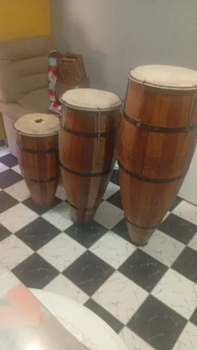 Conjunto 3 Atabaques Madeira Maciça Rum Rumpie e Le
