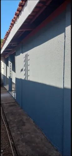 Alugo casa no bairro jardim Aureny quatro