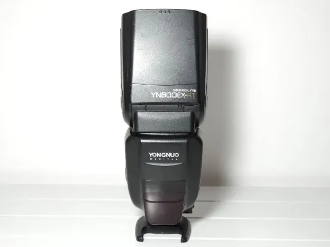 Flash Speedlite Yongnuo Yn-600ex-rt Para Câmeras Dslr Canon