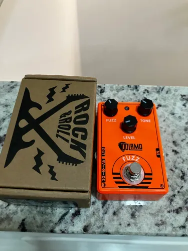 Pedal de Fuzz Dolamo