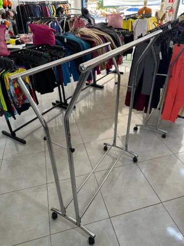 Arara de Roupas