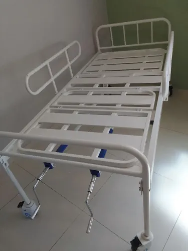 Cama hospitalar seminova