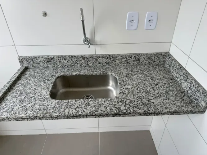 Bancada de granito com pia 1,20x0,50