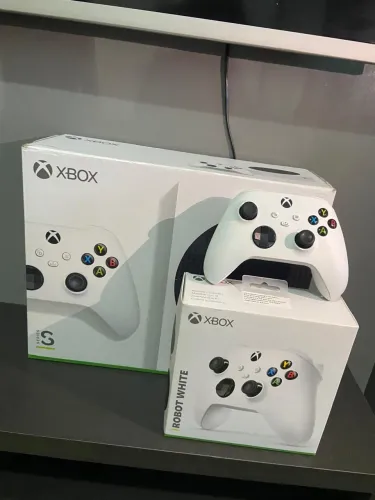 Xbox series S 512gb 2 controles