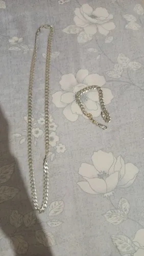 Corrente e pulseira 