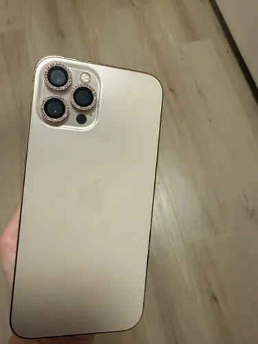 iPhone 12 Pro Max Dourado