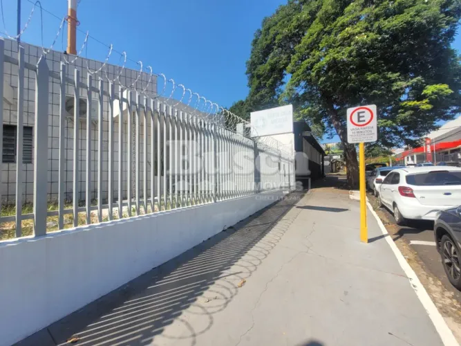 PONTO COMERCIAL PARA LOCAÇÃO  CENTRO DE BAURU  EM FRENTE AO SENAI