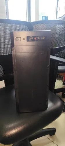 Gabinete de computador usado / carcaça de PC