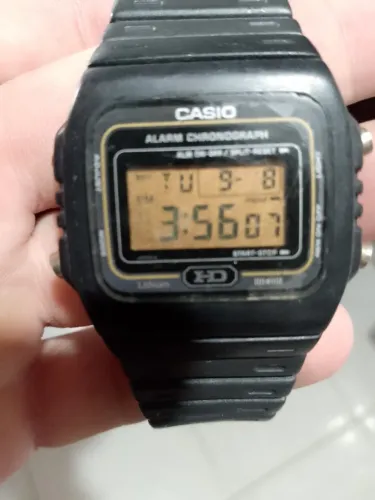 Relógio Casio hd antigo