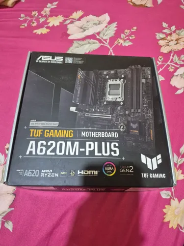 Placa mãe e processador DDR5 