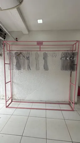 ARARAS GRANDES DE METALON