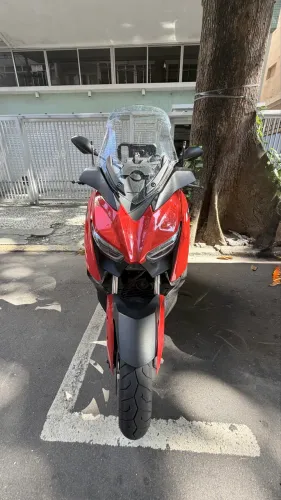 Moto Scooter Xmax 250