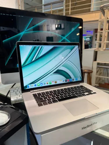 MacBook Pro i7/16gb/500gb/R9 2gb - Loja fisica