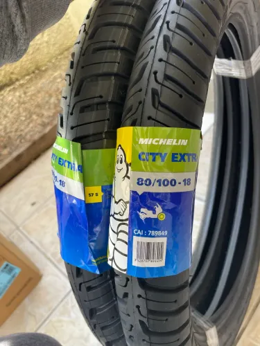 Kit 2 Pneus Michelin - 90/90-18 e 80-100-18