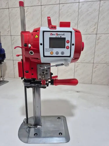 Maquina de cortar tecido eletronica Sun Special 10"