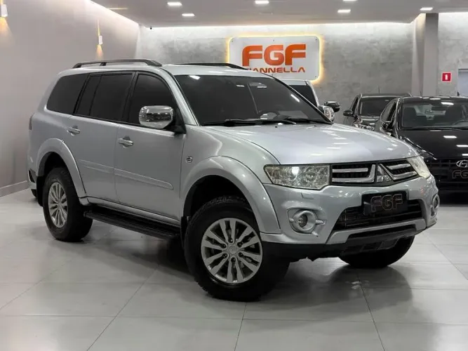Mitsubishi Pajero HPE 3.2 4X4 T.i. Dies. 5P Aut. 2016