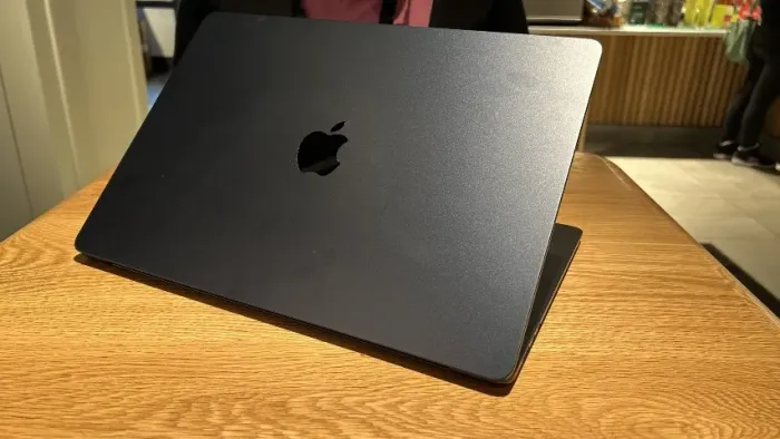 Macbook M3 15?