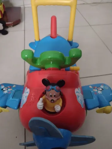 Carrinho andador Mickey