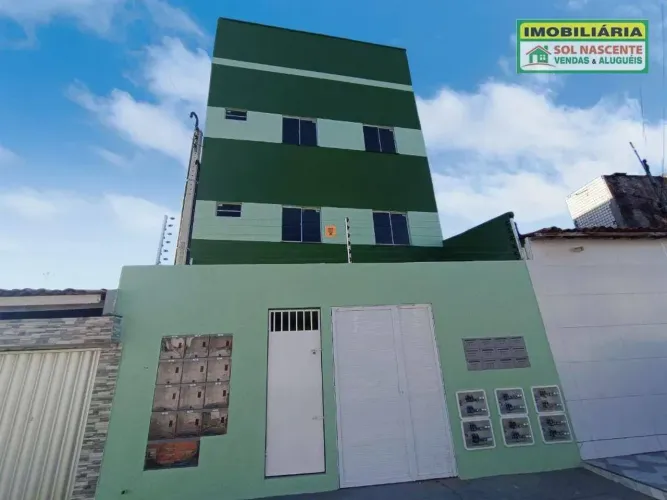 Apartamento com 1 dormitório para alugar, 24 m² por R$ 751,00/mês - Cajazeiras - Fortaleza