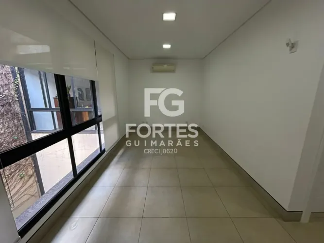 Sala Comercial para Locação na Zona Sul, com 24m². Bem localizado e ideal para escritórios