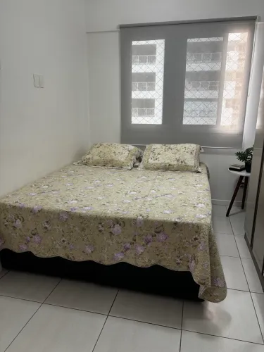 Cama queen Ortobom com baú