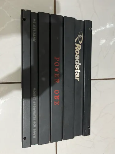 Power One Roadstar 2400