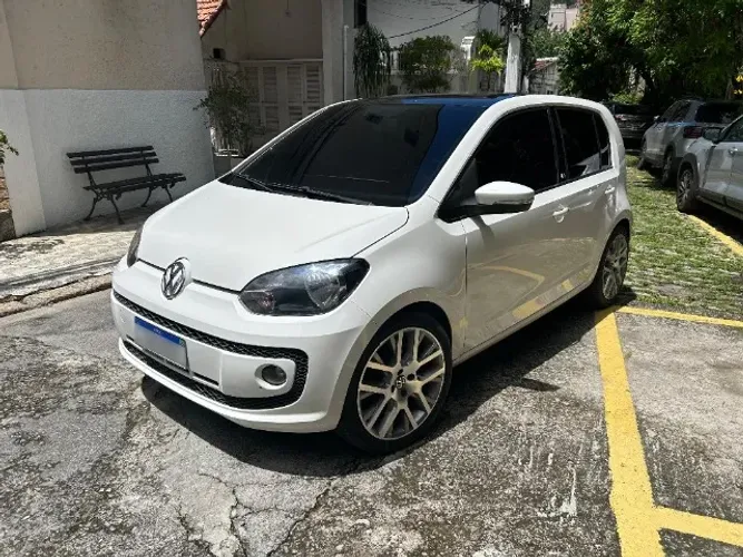 Volkswagen Up! High 1.0 TSI Total Flex 12V 5P 2016