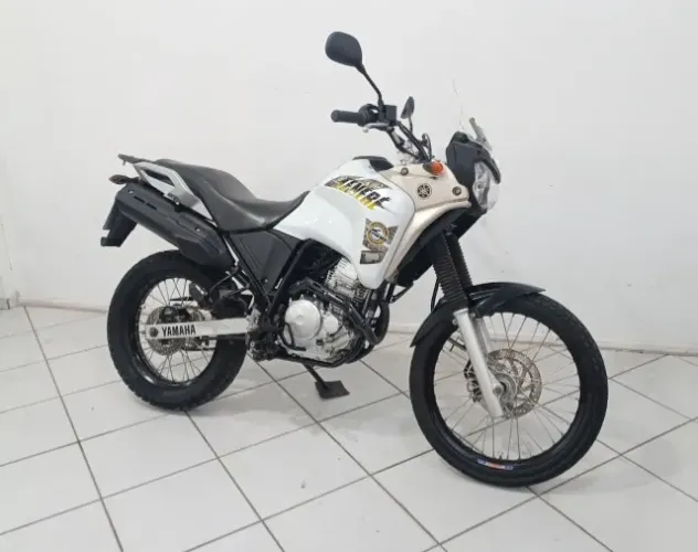 Yamaha Xtz 250 Tenéré! Ano 2016! Linda Moto! Financiamos e Aceitamos Trocas!
