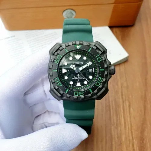 Relógio Citizen Promaster Titanium Eco-drive 200 Metros Bn0228-06w