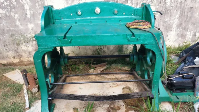 Guilhotina Elétrica